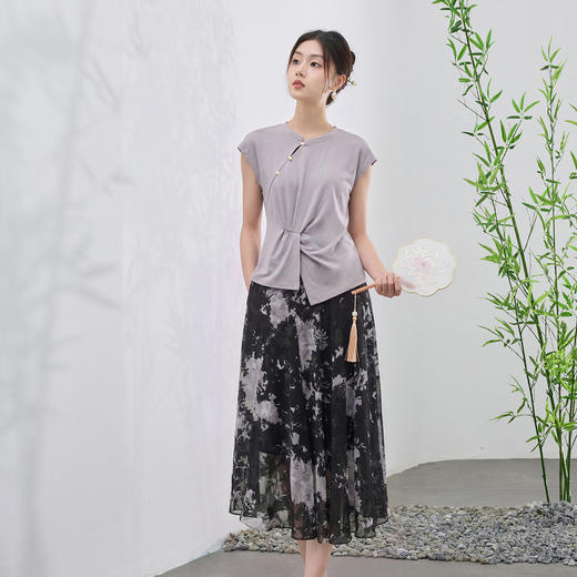 三彩【墨染清欢】2026夏季新款新中式T恤短袖开叉设计感套头上衣C 商品图3