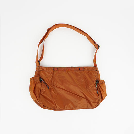 and wander sil shoulder bag 耐磨防撕裂防水超轻量斜跨包 商品图1