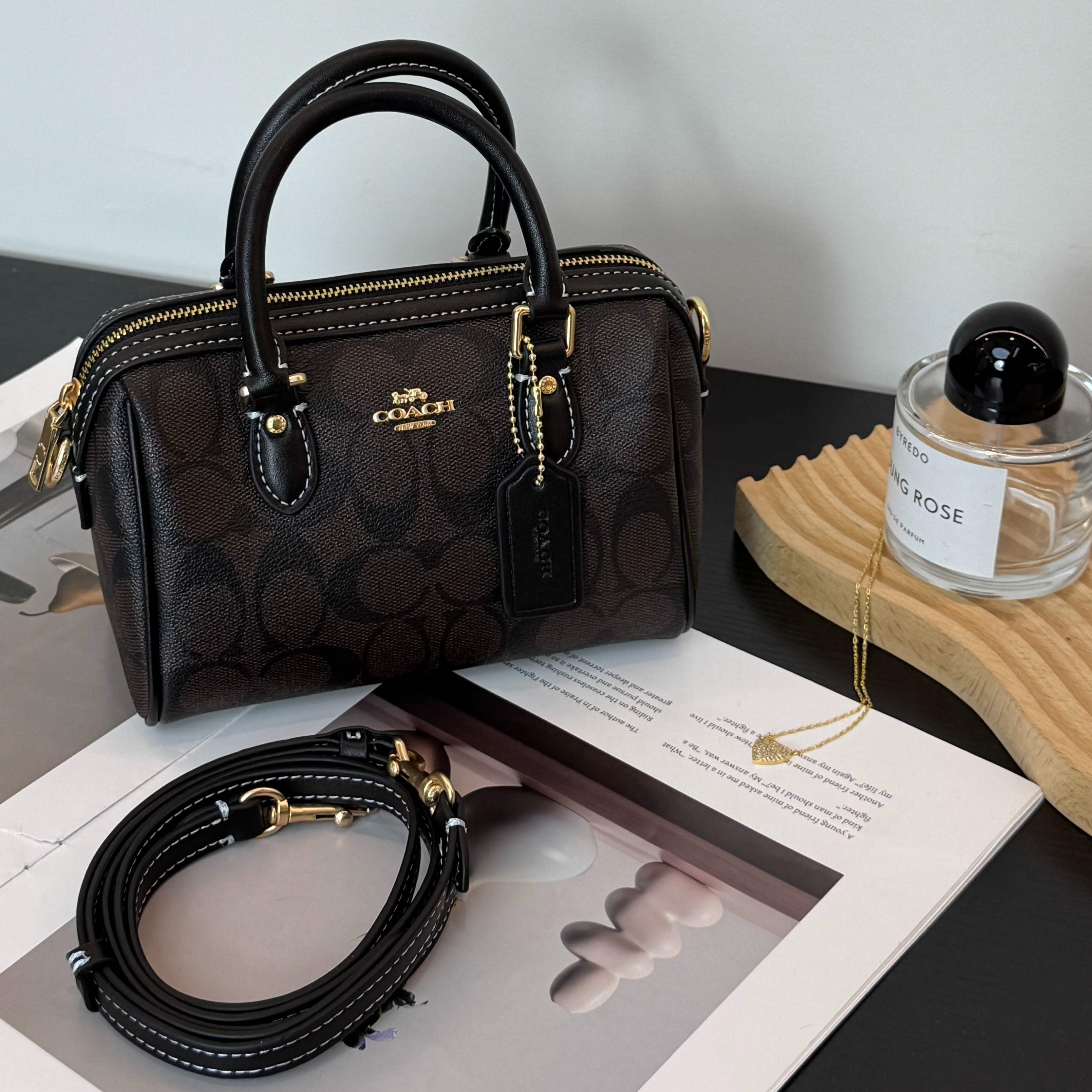 寇家专柜同源包包来啦【店庆专场】【COACH同款棕黄单肩包/经典老花波士顿包/水桶包/链条腋下包】🔍0406