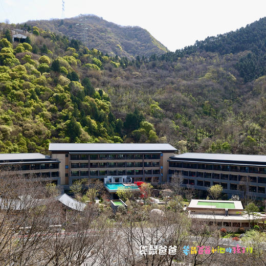 【袋鼠爸爸去哪儿 | 麓泉太白君澜度假酒店】西安出发1.5小时，去太白山下泡温泉，还有电玩室、星空影院、儿童乐园一站玩，宠物友好酒店，可以带上毛孩子出发啦 商品图9