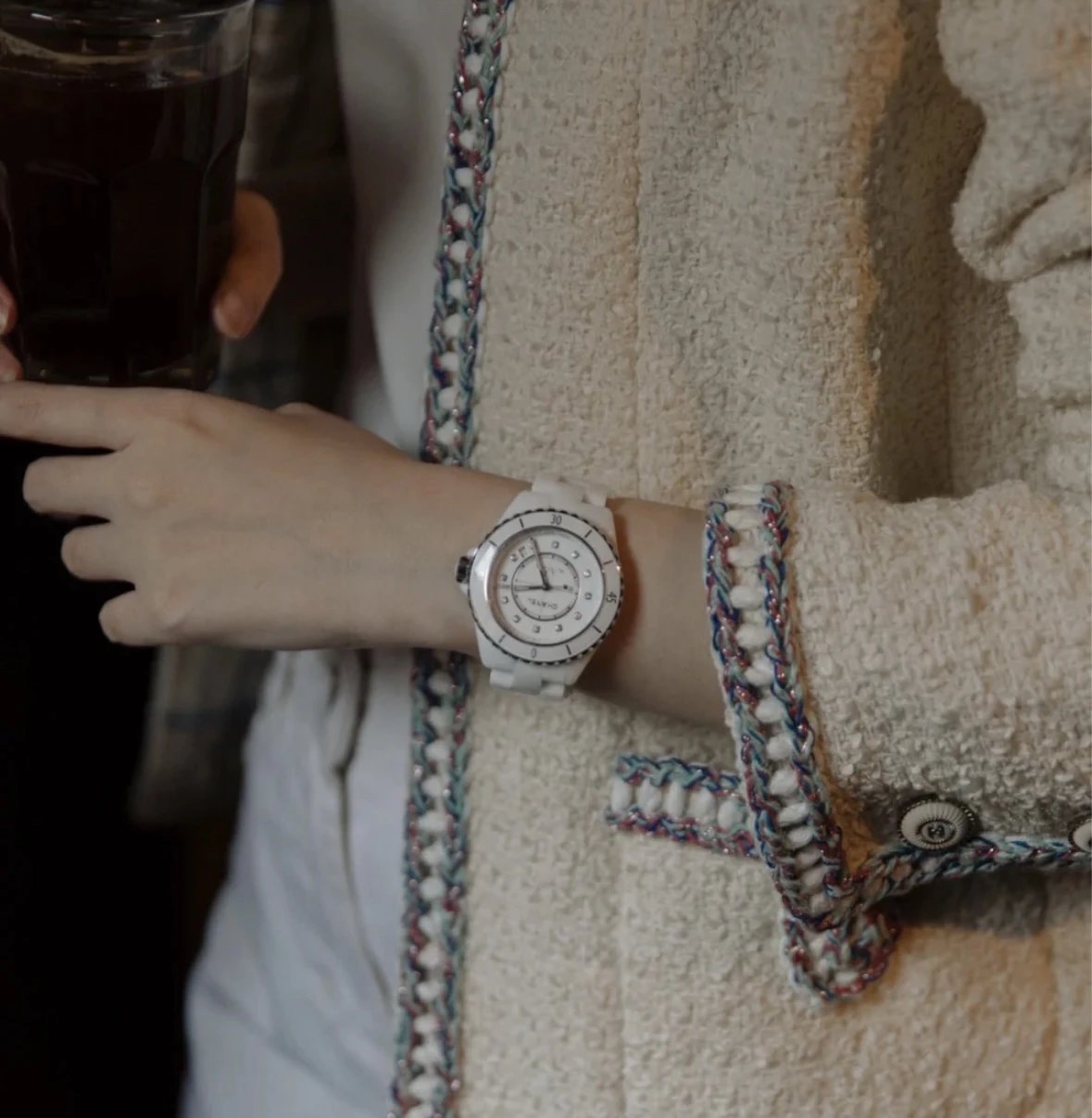 孤品特价   重磅推荐  瑞士原机芯  J12陶瓷腕表   不t换！   33mm 石英女表