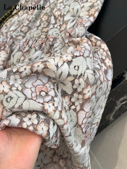 天猫同步【浪漫莫奈花园】拉夏贝尔/La Chapelle高端轻奢！简约花朵小众设计短袖长裙泡泡袖修身小裙 商品图6