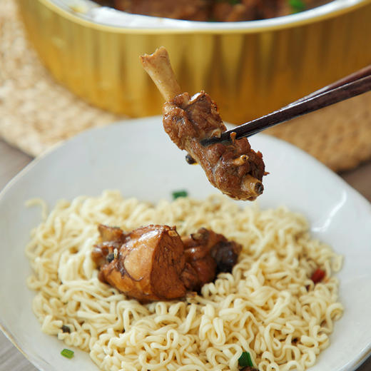 【现杀现炒 新鲜美味 临沂炒鸡 】山林散养黑脚公鸡  五谷喂养肉质紧实 3斤份量大口满足 商品图5