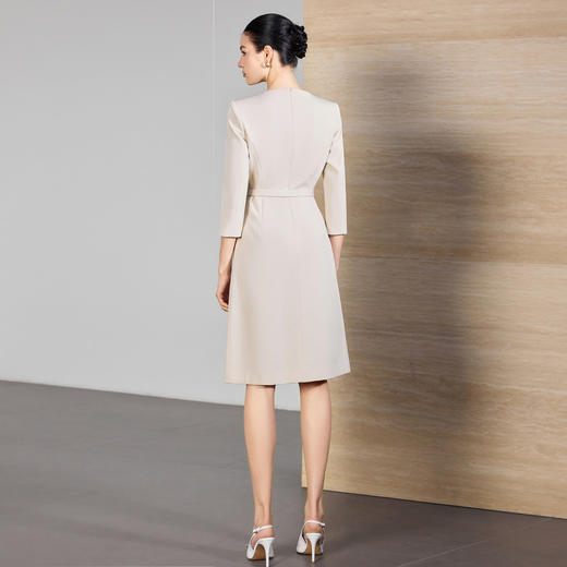 IWY/米色七分袖连衣裙女收腰显瘦职业裙装通勤干练美容院工作服25Q867 商品图4