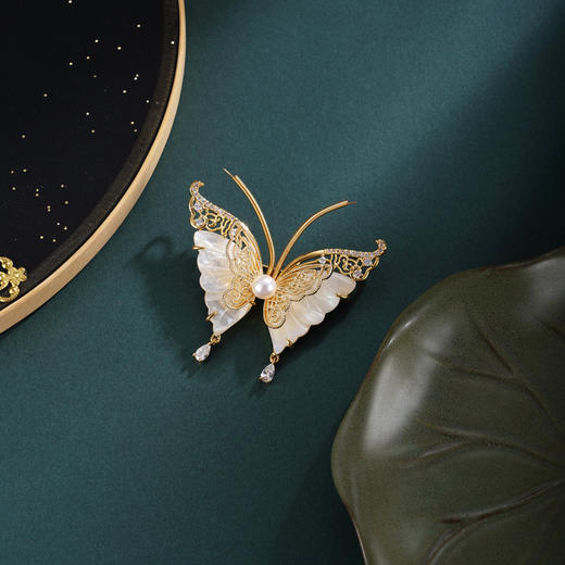 子佩集【蝶恋芳华】珍珠惜王妃胸针【XXXZ266】蝴蝶镀金2602 商品图1