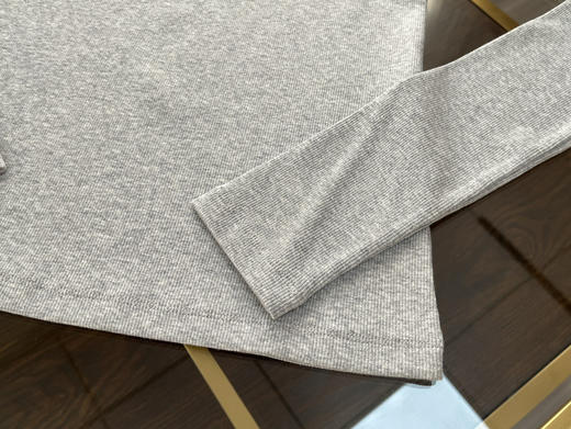 【秒杀价已调 直接拍】偷偷美 高弹力坑条 打底衫中的王牌 商品图8