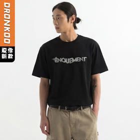 DRONKOO 2026 圆领前字母牙签印后印花微阔短袖T恤