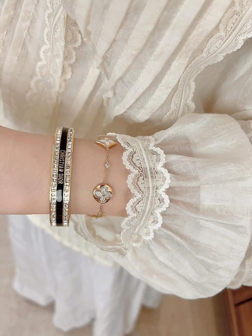 驴家 天然贝母 四花 手链  含钻（XK） 商品图1