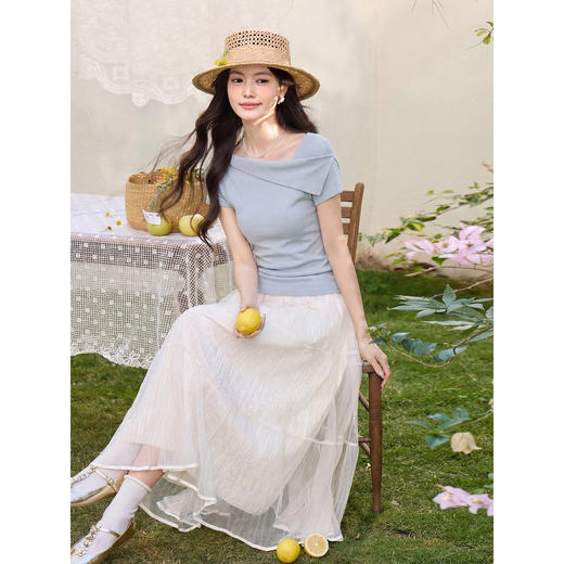 鹿向南【0402/20:00新品前1小时7折限量100件】蓝色针织上衣 商品图3