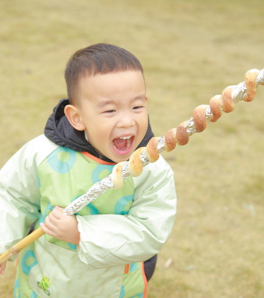 已成团4.6【新津.你好小羊亲子营】挤羊奶体验，品尝羊奶，田间漫步，蔬菜采摘，羊乳西米露，树棍面包。 商品图10