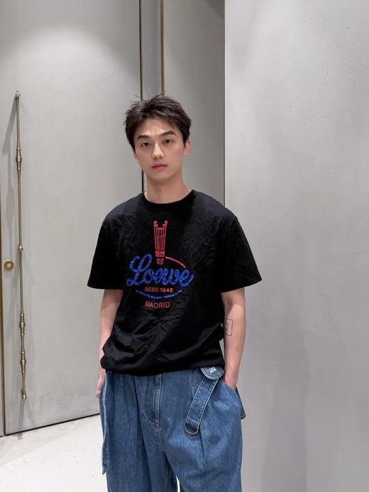 Lo*we罗&威独特捏褶工艺复古时尚男女款纯棉短袖 商品图1