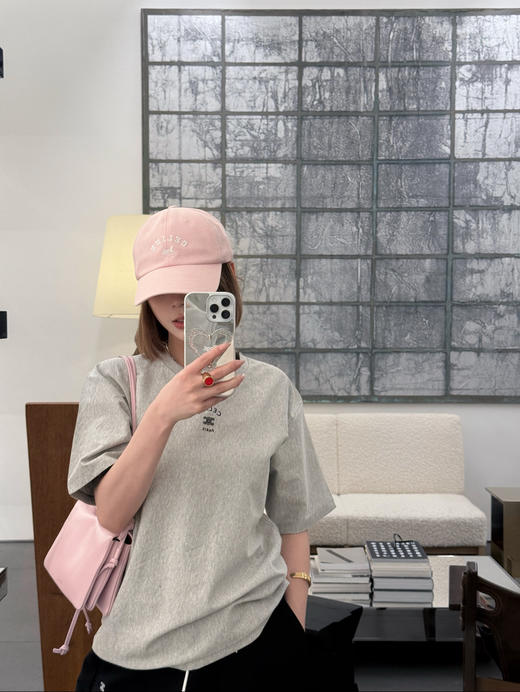 赛琳 2026春夏最新款💫💫 经典刺绣T恤（MM） 商品图10