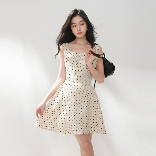 三彩2026夏季新款波点连衣裙法式方领无袖A字裙短裙M 商品图3