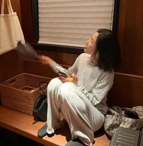 ROMI STUDIO“格雷系列”羊绒混纺糯滑落肩宽松套头毛织 RWDSSD1836