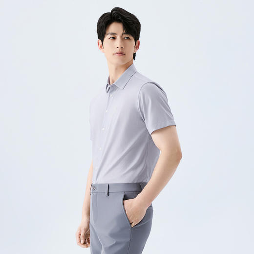 【含桑蚕丝/条纹衬衫】柒牌男装2026春新款上衣休闲针织短袖衬衫 130A70840 商品图1