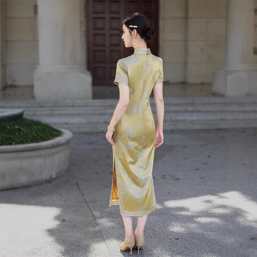 【预售3天】高端桑蚕丝高级感改良旗袍金色真丝交织连衣裙气质提花缎长款新款旗袍XLY25080 商品图3