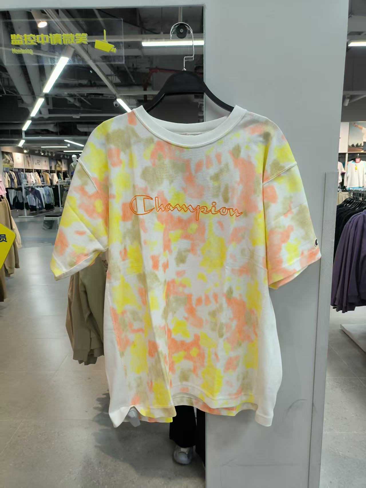 冠军 短袖T恤49.9元 (线上线下同时销售，不保证有货)655763-NT