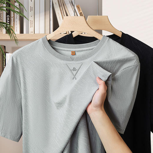 【DWP】大依优型大码男装夏季圆领短袖T恤冰丝凉爽透气加肥加大短袖上衣 商品图1