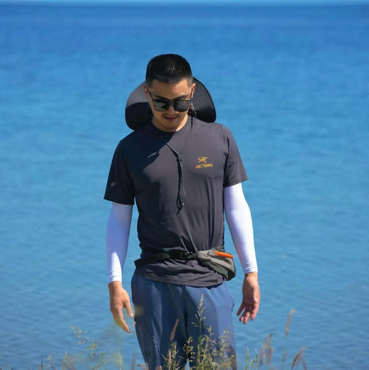 始祖鸟纯圆男士速干短袖。灰色 绿色。自己备注号码颜色。 商品图13