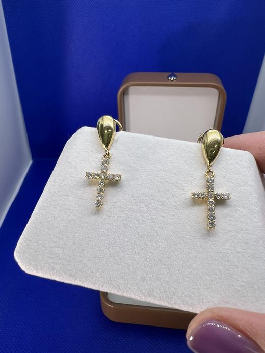 【日本溯源之旅】十字架 18k金钻石耳夹 钻石.06ct  经典弹力夹 4.6g（展会产品拍下后不支持7天无理由退换货） 商品图0