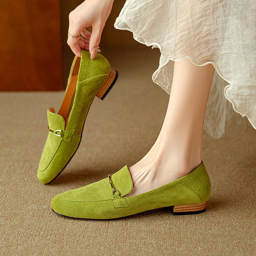 【预售5天】真皮方头复古马衔扣乐福鞋女新款英伦风小皮鞋通勤单鞋豆豆鞋NJMK&K1076- 1 商品图1