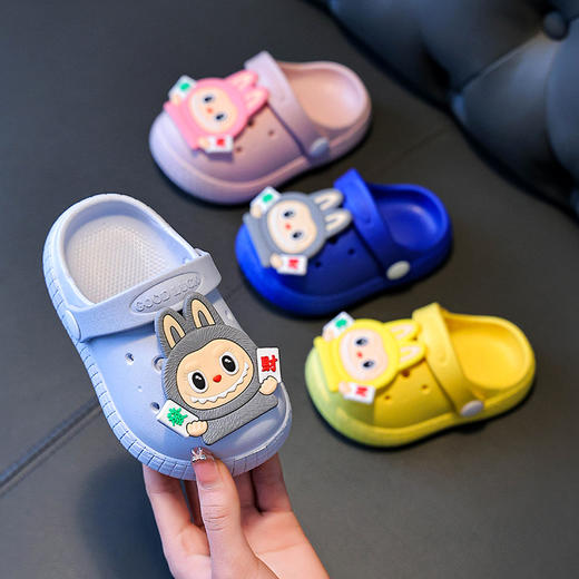 【透气不闷脚！超轻材质】儿童拖鞋防滑新款洞洞鞋新款拖鞋男童女童外穿防滑防臭厚底洞洞鞋。xb 商品图1