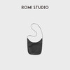 ROMI STUDIO 首饰袋 整张羊皮革极简竖款单肩包斜挎包RWDLP32415 商品缩略图0