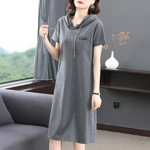 连帽短袖卫衣连衣裙女夏季2026年新款胖mm大码休闲运动中长款裙子 商品图3