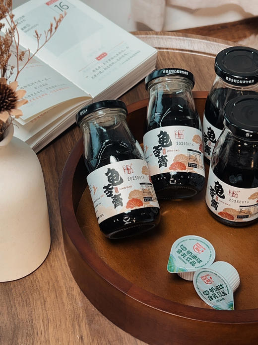 古法熬制龟苓膏 可以吸着吃的龟苓膏 配料表真的有龟 真龟熬制 160g*6瓶 商品图1