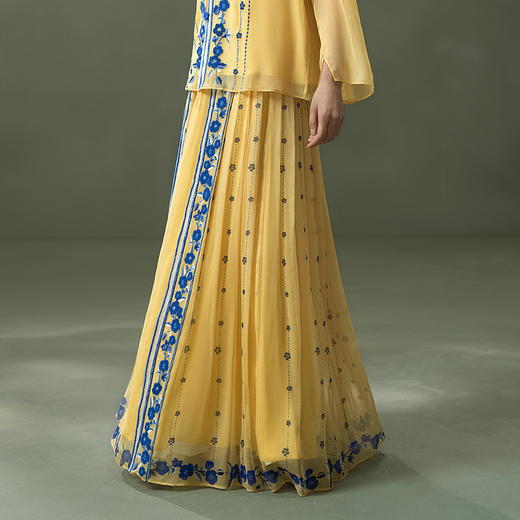 【林栖设计小店】松黄漫庭|桑蚕丝复古优雅百搭2026夏新款绒绣半身裙子 商品图4