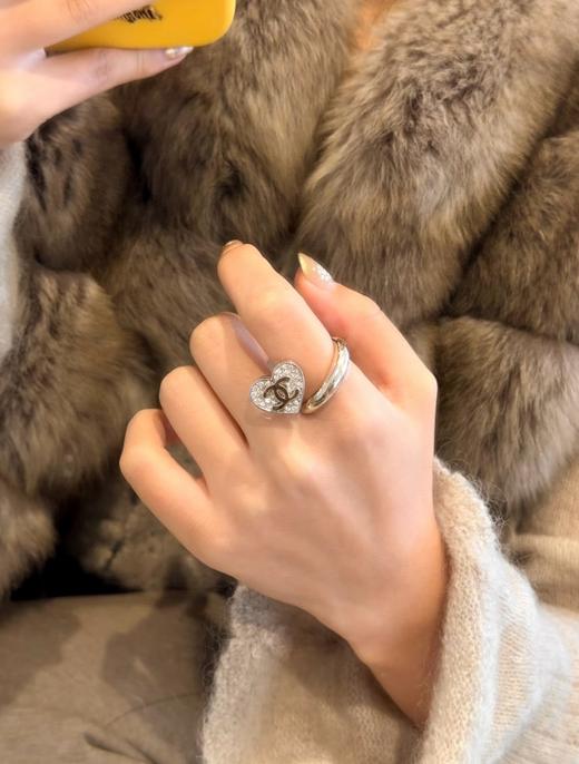 小香满钻爱心金c戒指（XTY） 商品图2