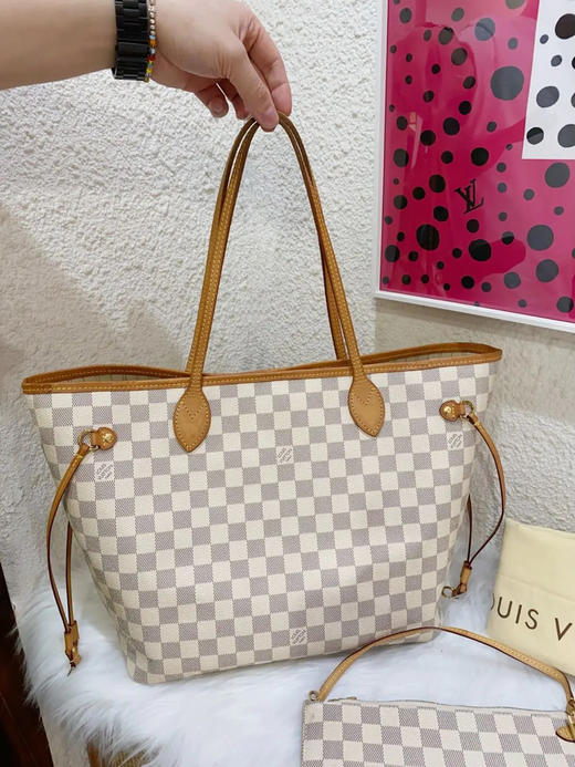 LV nf 中号 白棋盘格 米色内里 购物袋 商品图0