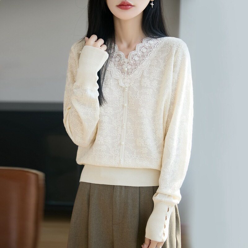 「自」全新升级【铂金会员137/天猫179/差价42】(94822)洛诗琳气质蕾丝拼接V领针织衫女2026新款女人味提花打底上衣