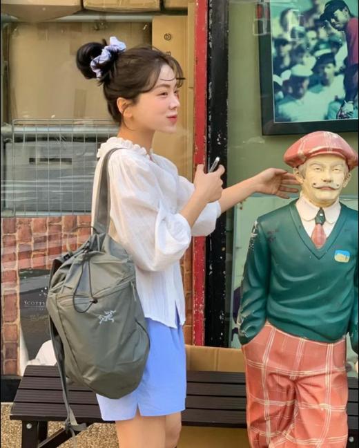 一店k （贸易单回流！仅售72小时！）多巴胺户外必备新配色来啦！ins博主都爱的双肩包！茑家 Heliad 15L 轻量防泼水 户外登山背包 商品图6