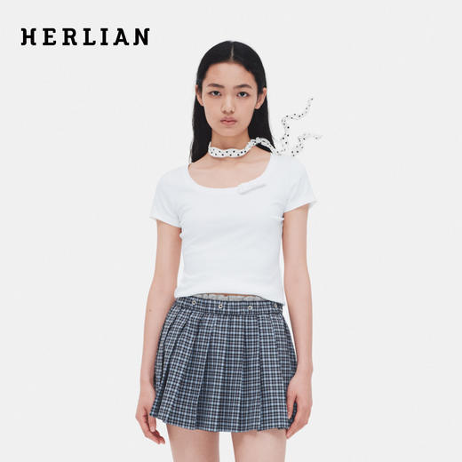 HERLIAN 2026年夏季新品蝴蝶结装饰U领修身简约百搭女士短袖T恤 商品图0