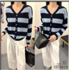 588819春款 V领宽条纹针织开衫 商品缩略图0