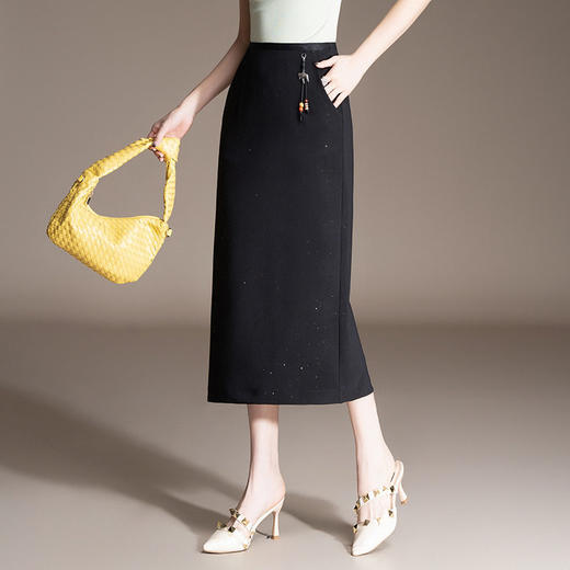 「自」全新升级【铂金会员128/天猫169/差价41】(15510)洛诗琳时髦亮片高腰直筒裙2026年春夏新款显瘦通勤半身裙 商品图1