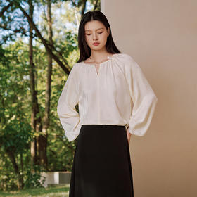 真丝桑波缎提花小"V“口领小衫