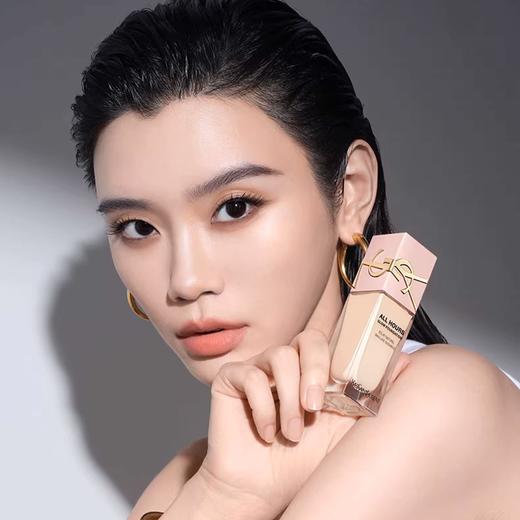 [透小蜜心选]【活动价 ￥179.9】YSL圣罗兰 恒久贴肤衣粉底液25ml 粉盖 商品图4