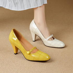 【预售5天】温柔小众粗跟高跟鞋女新款真皮圆头漆皮黄色单鞋女AK&5138
