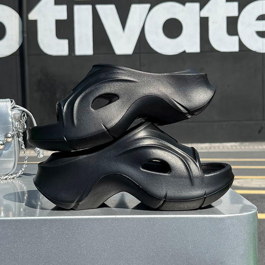 【巴黎*家】同款平替 百搭巨好穿❗舒适厚底女士凉拖🌈博主明星同款的凉拖！舒适增高，好穿又百搭！无论是上班族还是学生党都🉑️ 上脚显白不挑脚型~ 商品图2