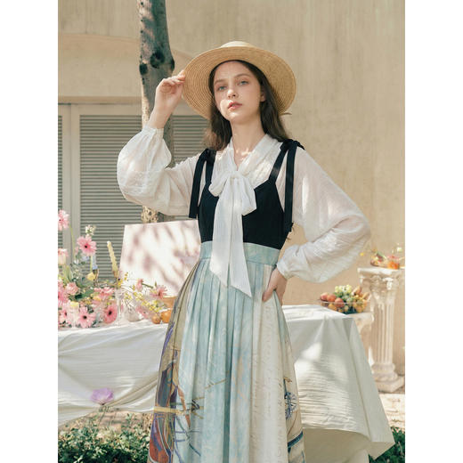 两三事梵高文艺流浪地图2026夏新款法式印花裙摆绑带吊带裙连衣裙 商品图1