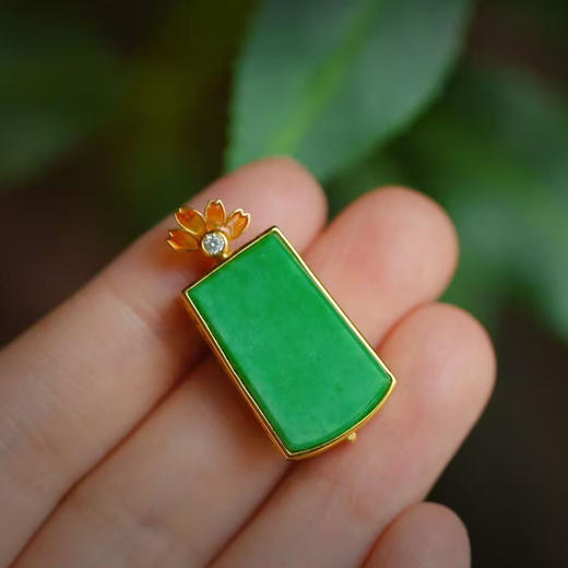 龢盒原创 银镶阳绿翡翠无事牌香囊 商品图3