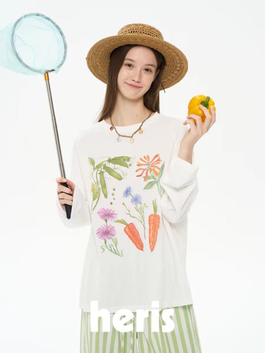 heris/H61129/假日果蔬印花 薄透雪花棉针织 宽松大版型长T防晒 商品图0