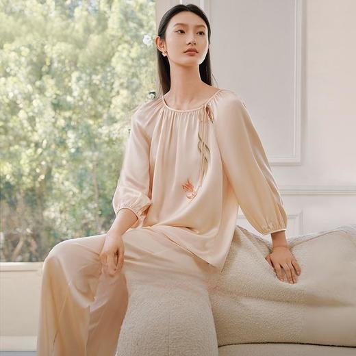 真丝定位印百合初绽衣裤套 商品图0