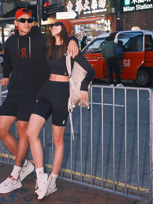 重磅来啦   On通勤 健身b备𝐜𝐥𝐨𝐮𝐝 𝐱𝟒综训跑鞋 男女同款！ 商品图6