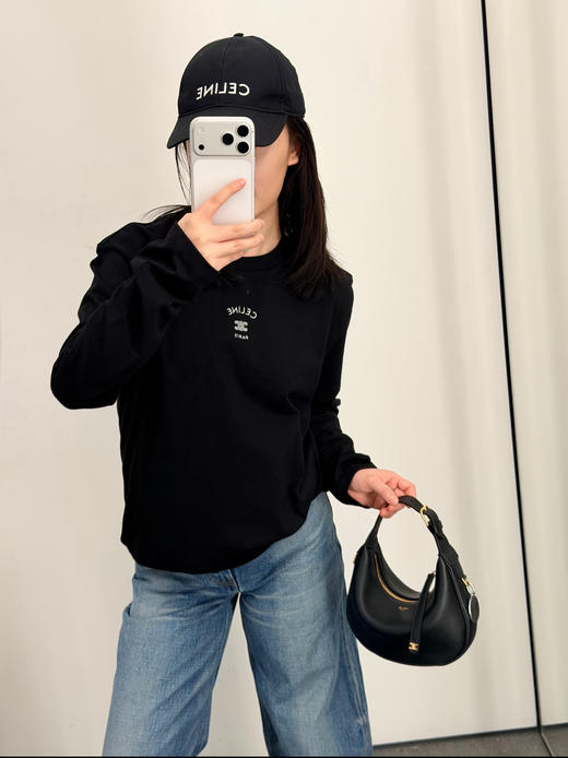 赛琳 2026春夏刚需神款✨ 简约刺绣长袖打底衫（MM） 商品图1