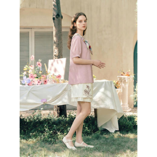 两三事梵高文艺桃气奶芙2026夏季新款印花系带海军领压褶下摆衬衫 商品图3