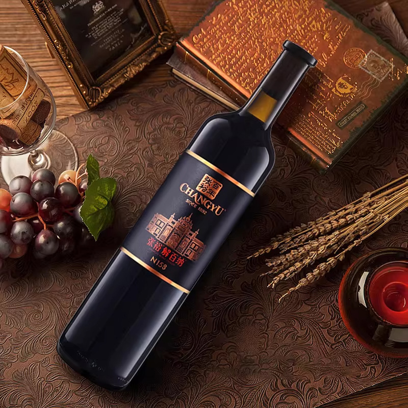 2022年张裕解百纳N158，新疆天山北麓产区，酒精度15度，14度随机发货，整箱750ml*6瓶。原箱原码不怕查。  2023年张裕解百纳N158