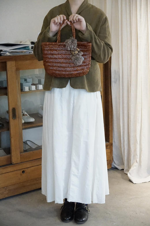 AEQUAMENTE 轻盈柔软毛边半身裙 商品图5